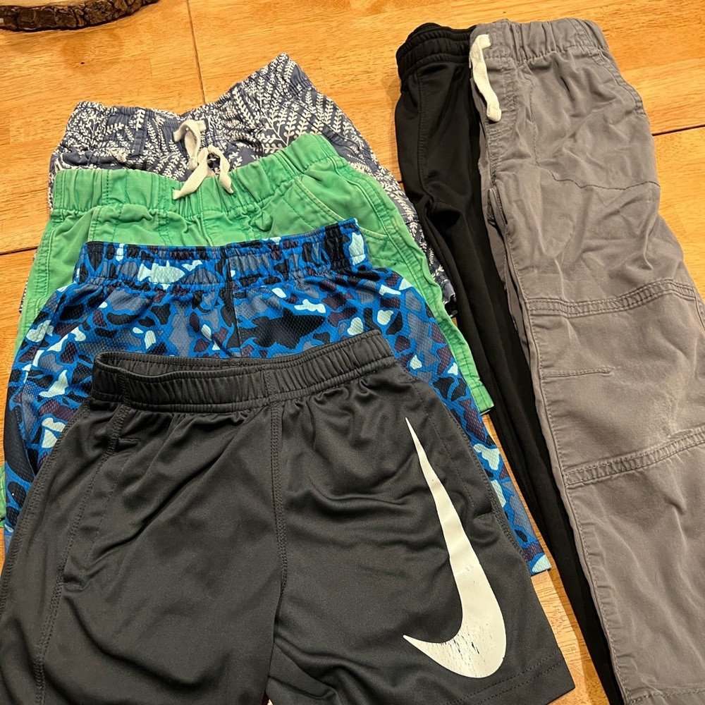 6 piece boys size 4T lot of shorts and pants.